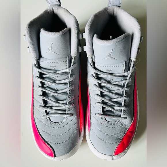 2019 NIKE AIR JORDAN Retro 12 youth size 5Y - Picture 4 of 9